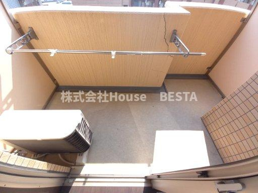 エスライズ新神戸のバルコニー