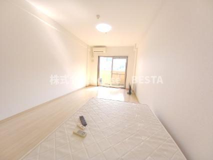 エスライズ新神戸の寝室