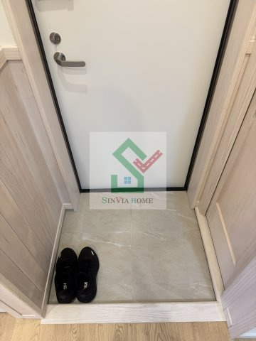 プリマ所沢元町の玄関