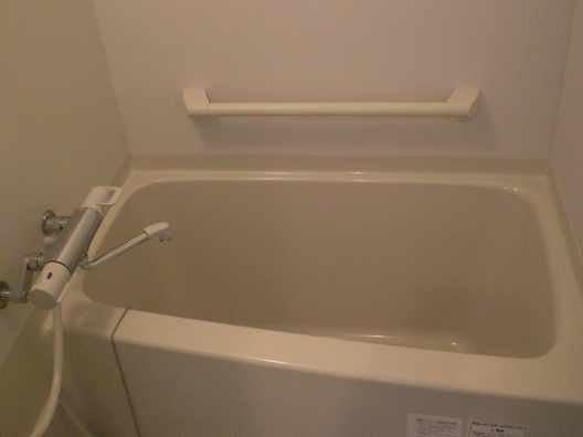 レオパレスサンフラワーの浴室|日々の暮らしに欠かせないお風呂です