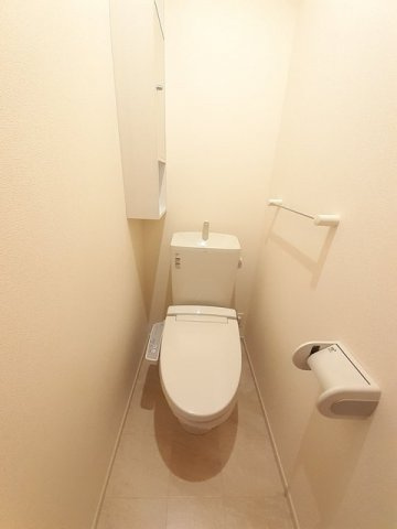エトワール・Ｋのトイレ|落ち着いた色調のトイレです