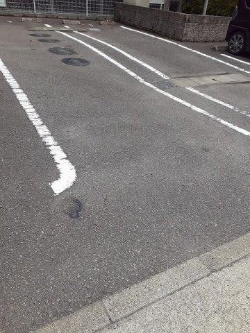 エトワール・Ｋの駐車場|カースペースがあります