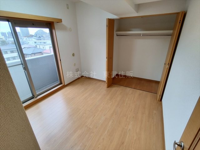 【洋室】 | アステールふじみ野拾番館 | 使い勝手の良い6.3帖の洋室です