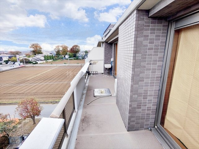 【バルコニー】 | アステールふじみ野拾番館 | 暖かな日差しのふりそそぐバルコニー