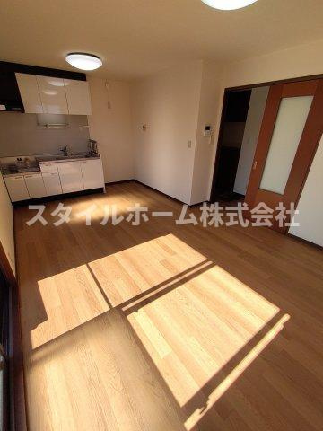 パリシーBの居間・リビング