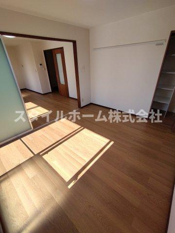 パリシーBの居間・リビング