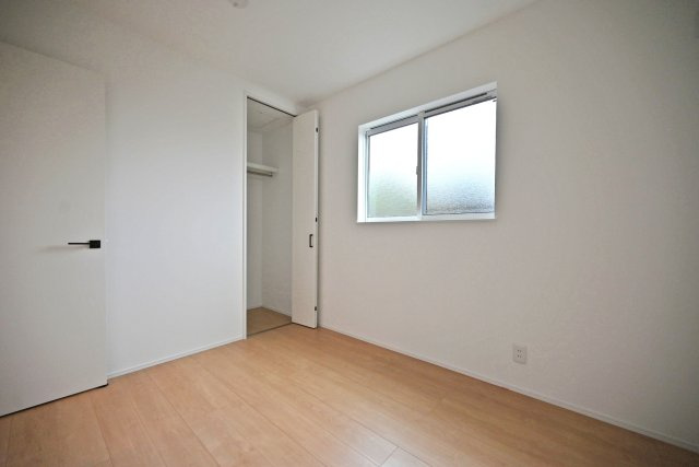 尼崎市大島1丁目新築戸建│南向き5LDK+駐車1台可の洋室|-洋室4.7帖(3F)-