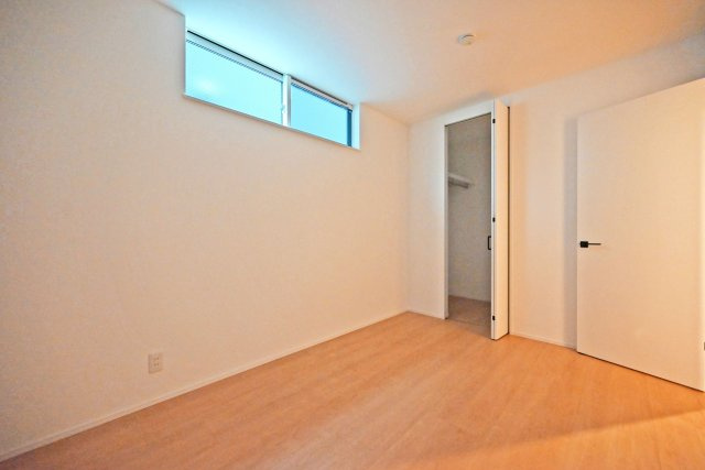 尼崎市大島1丁目新築戸建│南向き5LDK+駐車1台可の洋室|-洋室5.6帖(1F)-