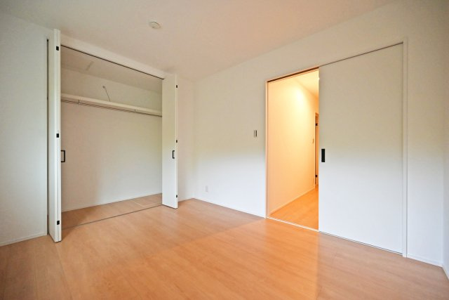 尼崎市大島1丁目新築戸建│南向き5LDK+駐車1台可の洋室|-洋室6帖(1F)-