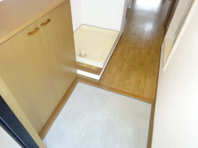 サンクレール逆瀬川の玄関