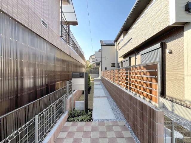 『八王子市新築戸建て』八王子市上柚木1071-1【仲介手数料無料】の外観|～仲介手数料無料☆八王子ひなた不動産～　八王子市上柚木　新築戸建て