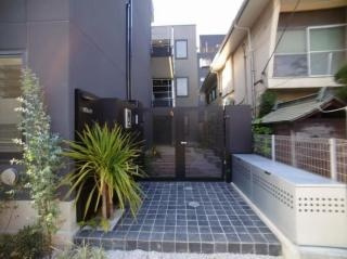 trias.Nのエントランス