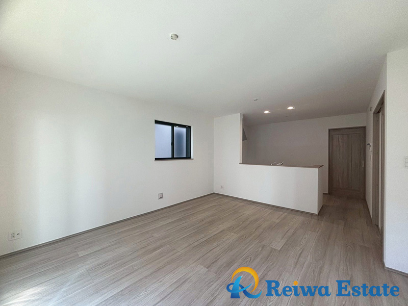 新築戸建　茅ヶ崎市美住町の前面道路含む現地写真