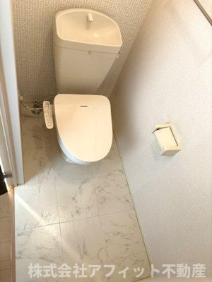 【トイレ】 | セジュール上野浦 Ⅳ | 温水洗浄暖房便座