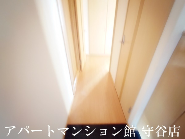 アルファビレッジ豊岡の玄関