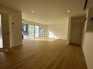 【居間・リビング】 | シラハニテラス