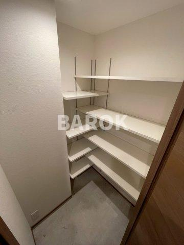 ロクラス博多の玄関