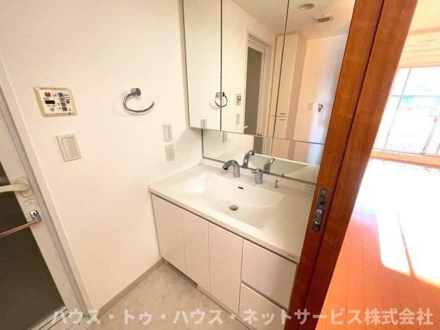 INSURANCE　BLDG.Ⅷの洗面所