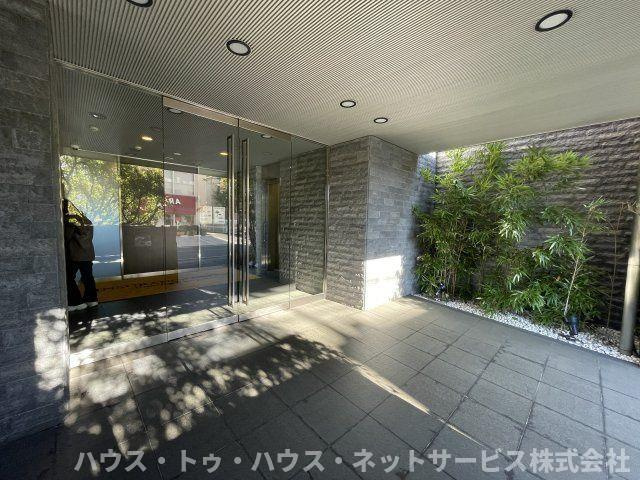 INSURANCE　BLDG.Ⅷのロビー