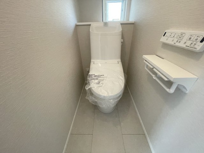 【トイレ】 | 沖縄市美里6丁目（全9棟）12号棟 | 12号棟　温水洗浄便座♪