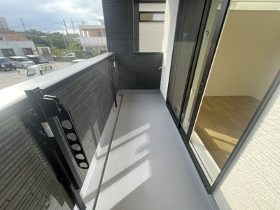 【バルコニー】 | 沖縄市美里6丁目（全9棟）12号棟 | 12号棟　便利なインナーバルコニー♪