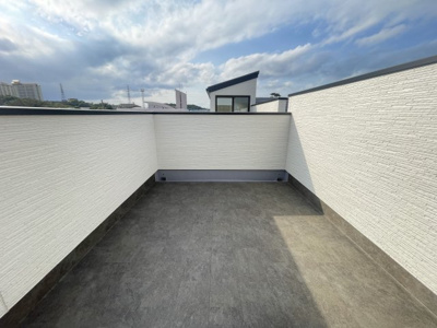 【バルコニー】 | 沖縄市美里6丁目（全9棟）12号棟 | 12号棟　広々スカイバルコニー♪