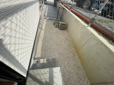 【その他】 | 沖縄市美里6丁目（全9棟）12号棟 | 12号棟　お勝手口外側♪