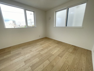 【洋室】 | 沖縄市美里6丁目（全9棟）12号棟 | 12号棟　洋室6.12帖＋CL付き♪