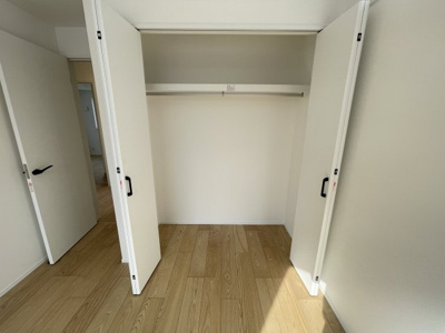 【収納】 | 沖縄市美里6丁目（全9棟）12号棟 | 12号棟　洋室5.25帖＋CL付き♪