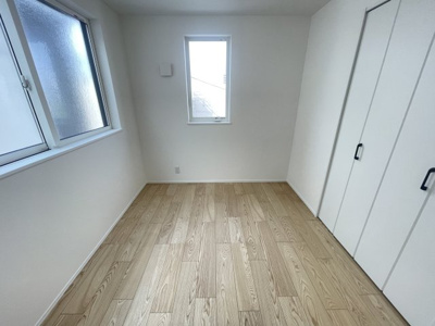 【洋室】 | 沖縄市美里6丁目（全9棟）12号棟 | 12号棟　洋室5.18帖＋CL付き♪