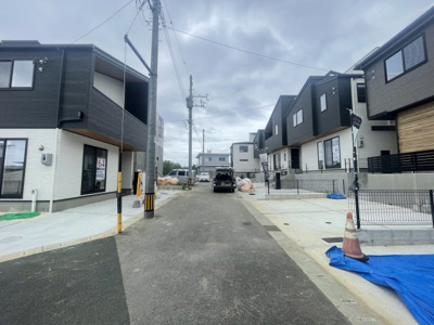 【前面道路含む現地写真】 | 沖縄市美里6丁目（全9棟）12号棟 | ※前面道路4.5m♪