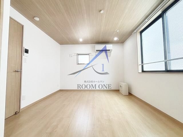 ＩＲＯＨＡ浅草の洋室