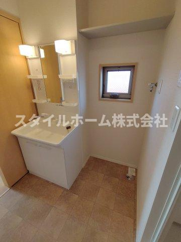 エクラージュ豊川の独立洗面台