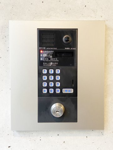 リアン東山のエントランス