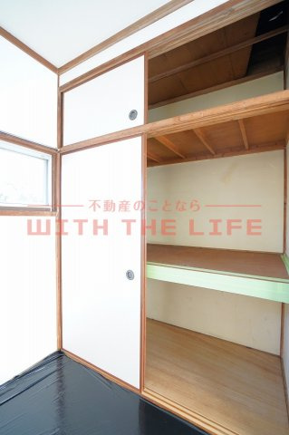 宗崎貸家【キャンペーン対象物件】の収納|ちょっとした収納スペースも充実しています