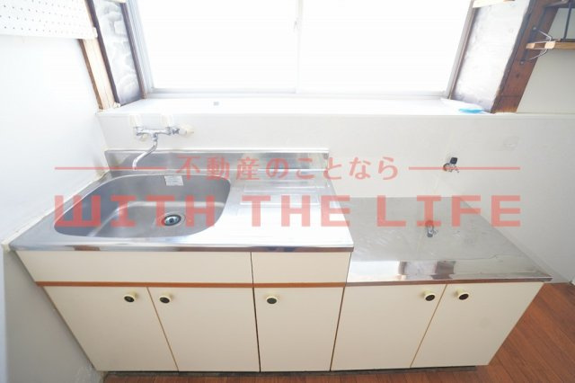 宗崎貸家【キャンペーン対象物件】のキッチン|キッチンでお料理をお楽しみください