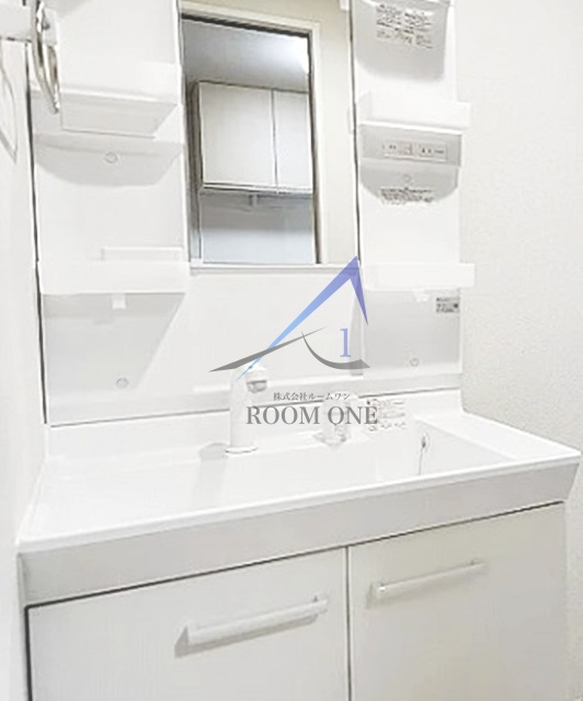 アーバンハイム川本の洗面所|独立洗面台です。