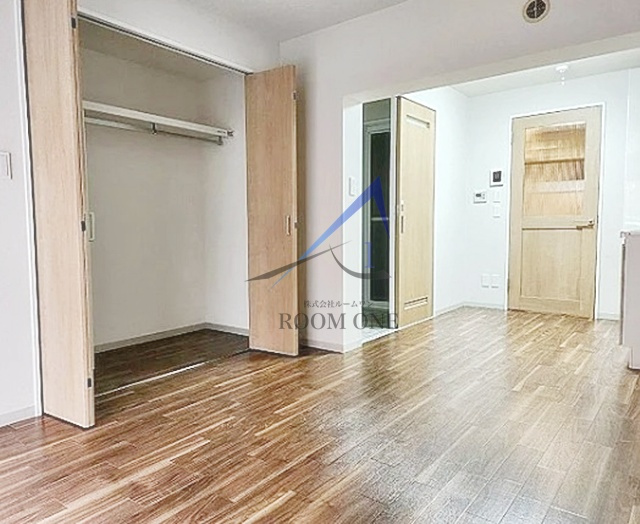 アーバンハイム川本の居間・リビング|洋室のお部屋です。