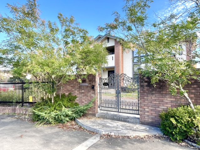 【中古戸建】本庄市児玉町金屋の外観|■外観｜永く住むほどに愛着を深める、味わい豊かなデザインです。