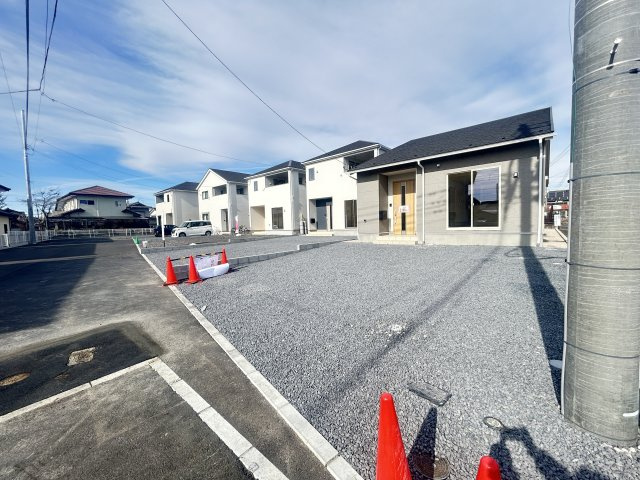 新築　前橋市下細井町第10-1　クレイドルガーデン　1号棟の駐車場|現地写真　駐車スペースは並列2台分可能です！
