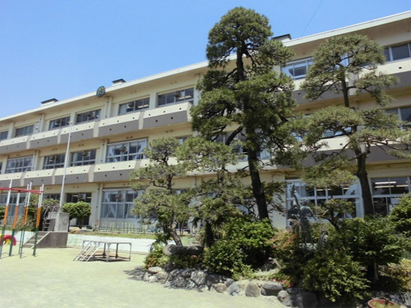 千葉市美浜区稲毛海岸４丁目の周辺|稲毛第二小学校