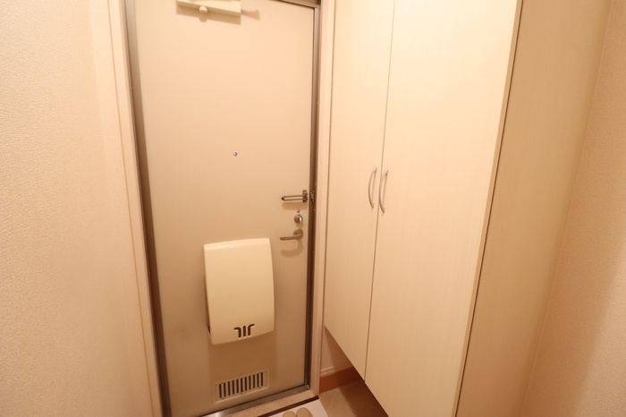 メゾン・コンフォースの玄関|シューズボックスがあります