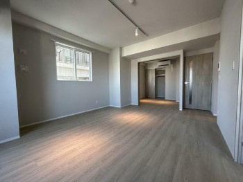 【居間・リビング】 | ＬｉｖｅＦｌａｔ新中野 | 14帖のきれいなLDK。