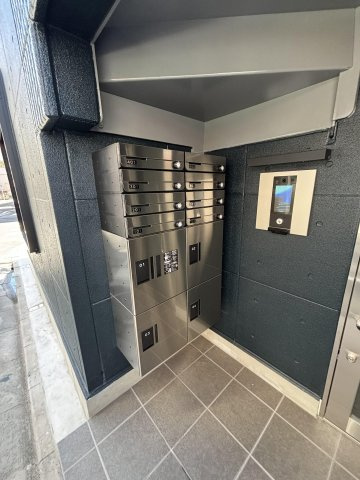 IROHA浅草のエントランス