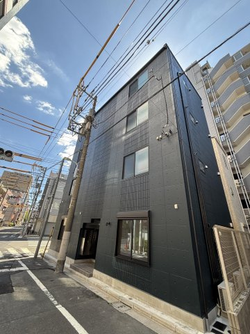 IROHA浅草の外観