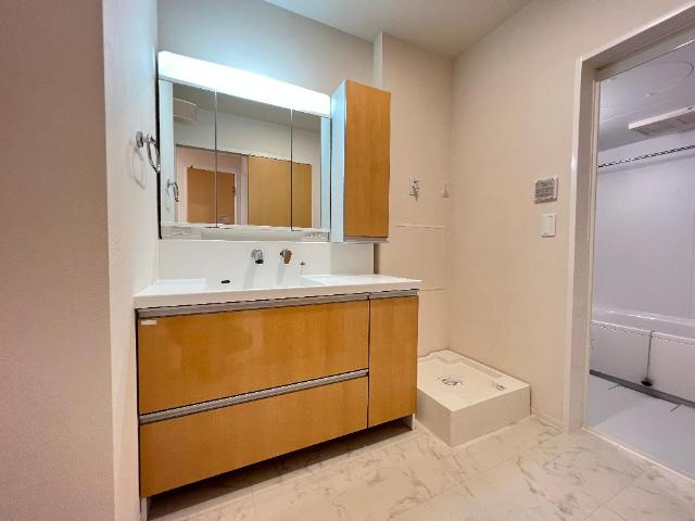 キルシェの独立洗面台|洗面