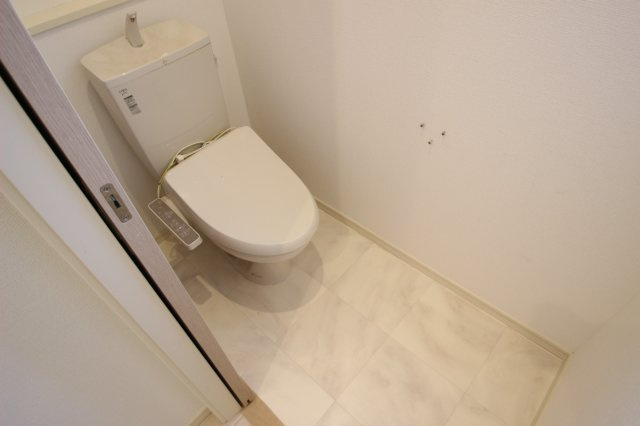 Auberge壱番館のトイレ|別号室参考写真です。