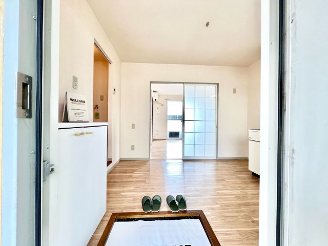 シティハイムの玄関|※別部屋参考写真