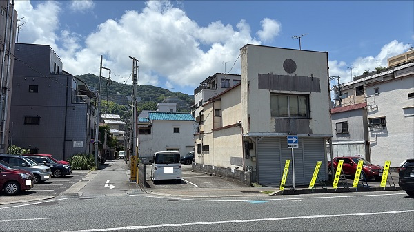 熱海市昭和町　月極駐車場の駐車場