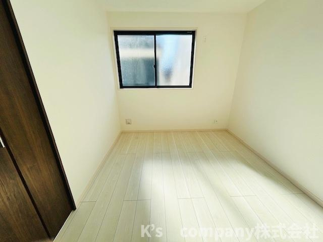 ◎藤沢市鵠沼海岸7丁目　新築戸建　1号棟の洋室|洋室5.2帖◇趣味のお部屋や書斎、お子様のお部屋におすすめです◇